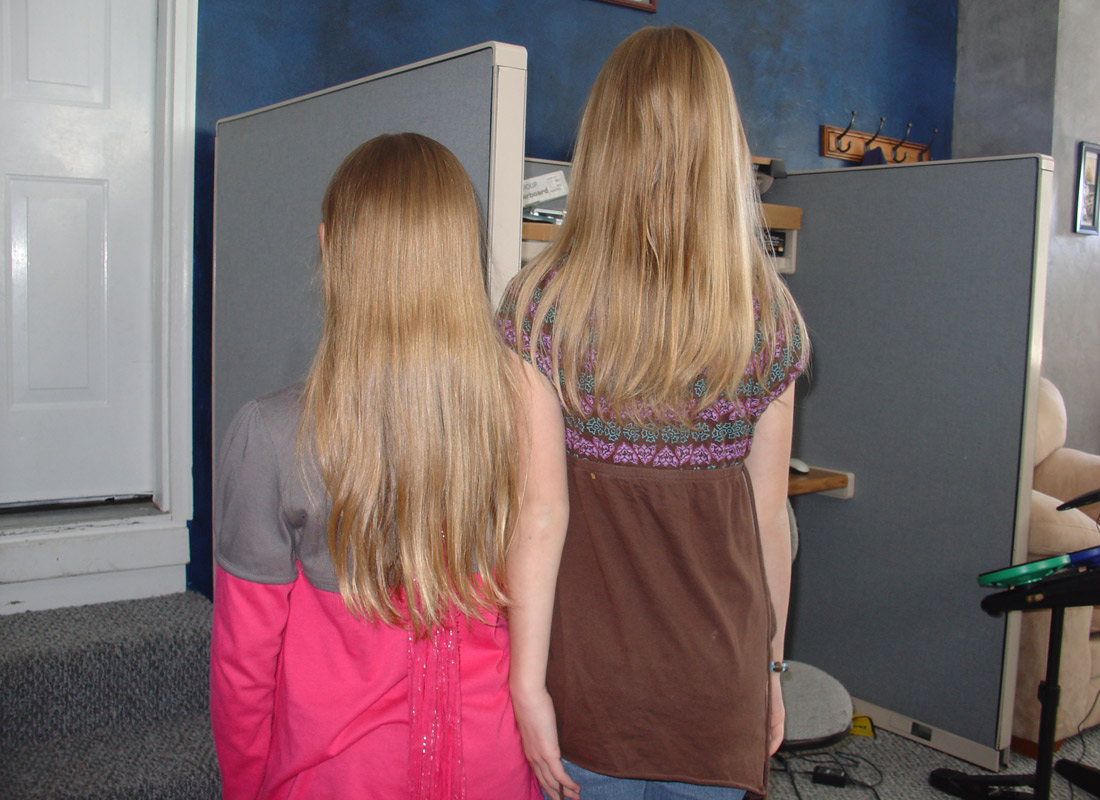 ../use_images/2010/erith_tric_long_hair_back.jpg