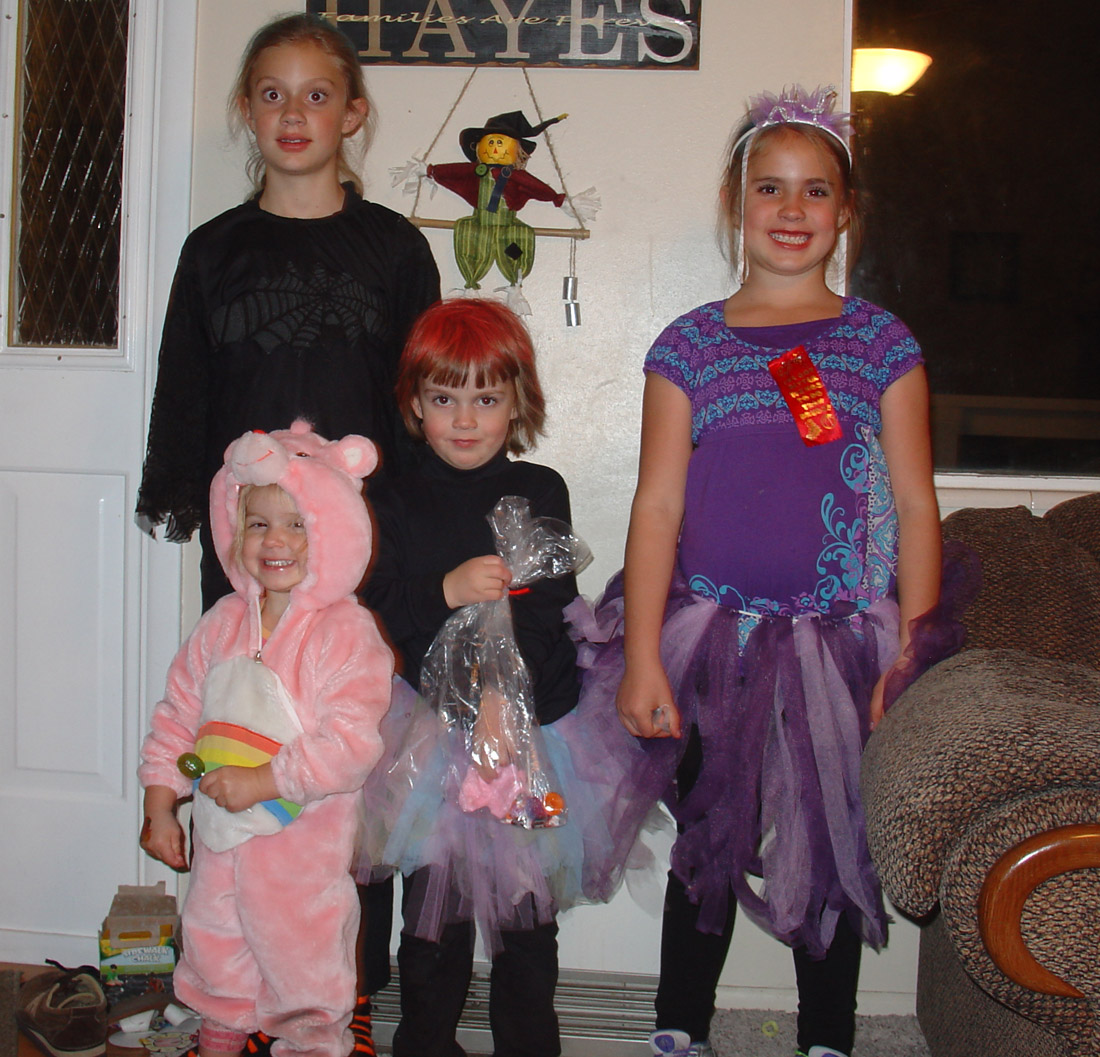 ../use_images/2010/halloween_costumes.jpg