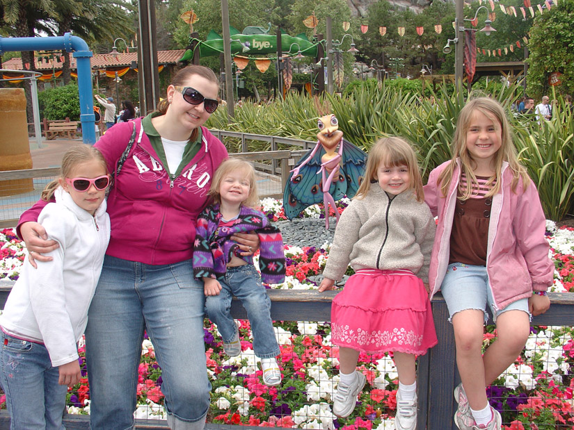 ../use_images/2010_vacation/CAbutterflygirls.jpg