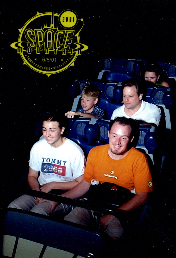 ../use_images/flashback/space_mountain_2001.jpg