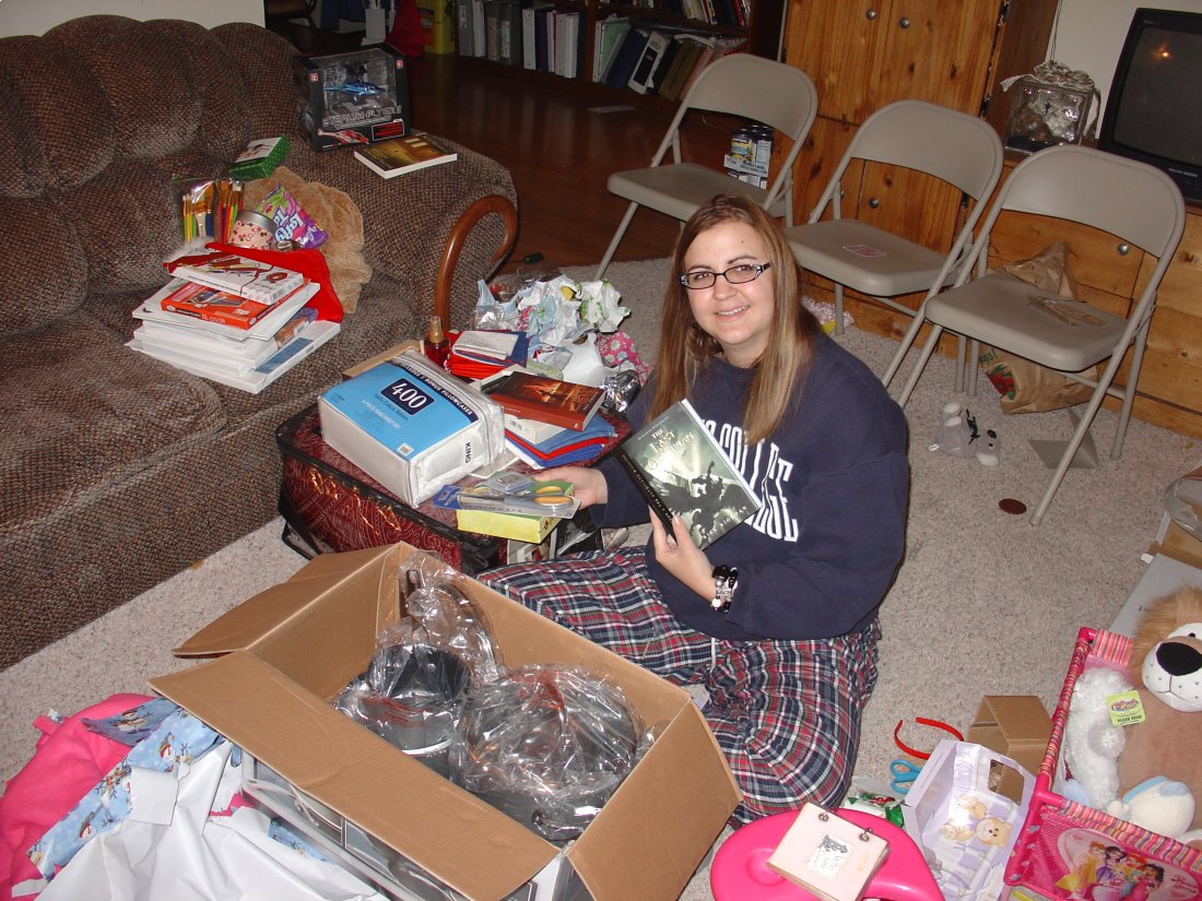../use_images/kids_2009/christmas_heather.JPG