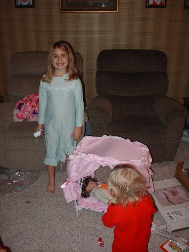 ../use_images/kids_2009/christmas_setup.JPG