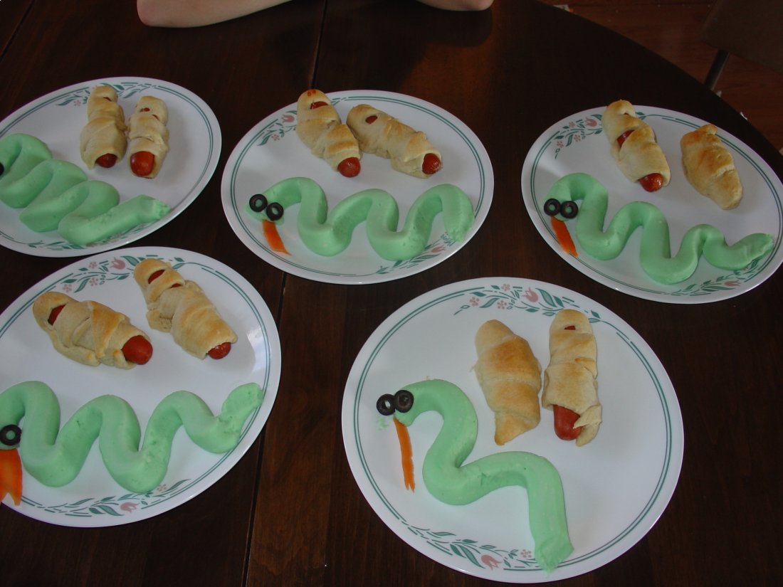 ../use_images/kids_2009/scary_food.JPG